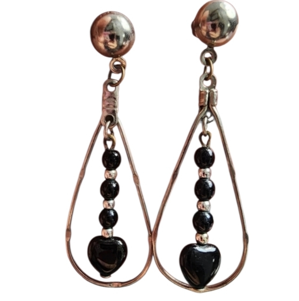 💥4 For $20💥Elegant Black and Silvertone Heart Earrings